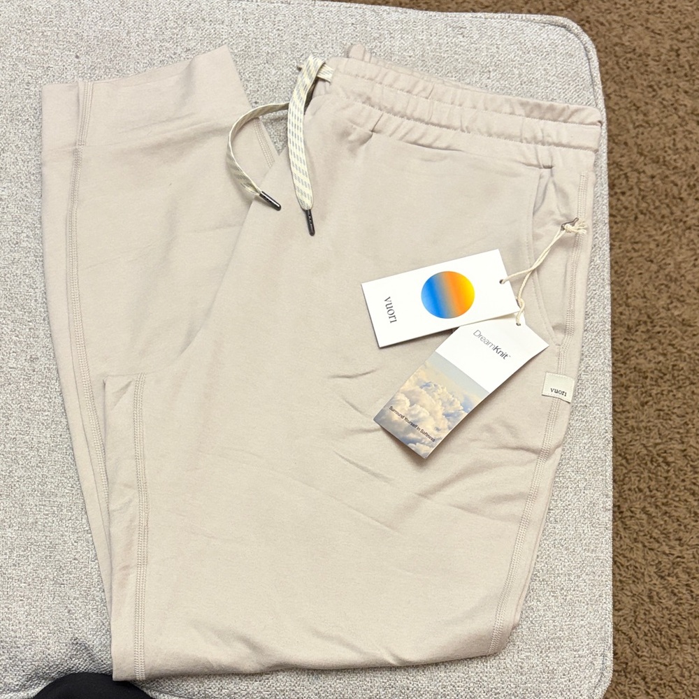 Vuori Light Ecru Heather Performance Jogger